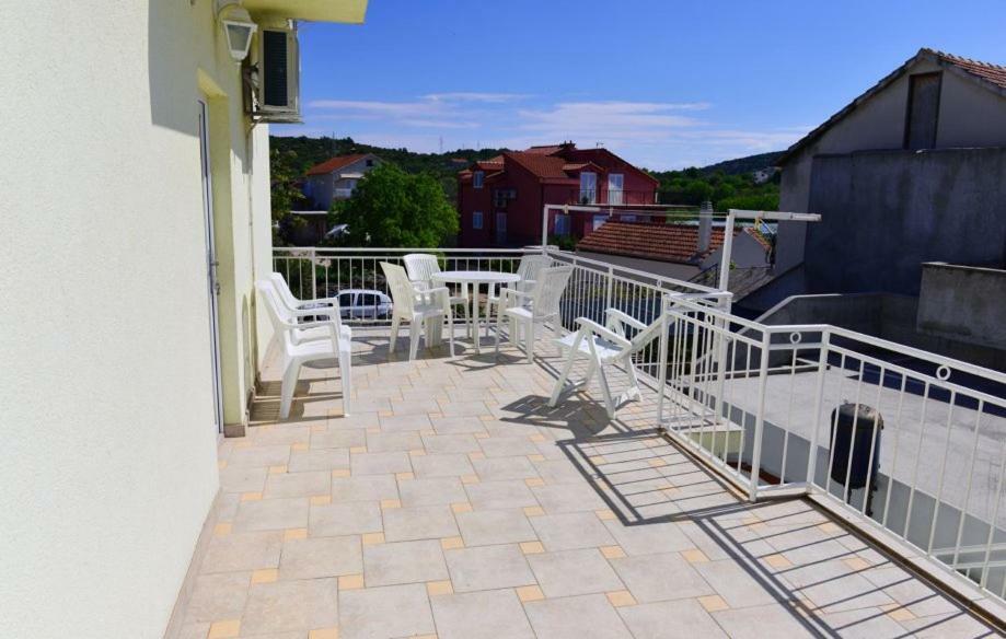 Apartments Marica Tisno Exterior photo